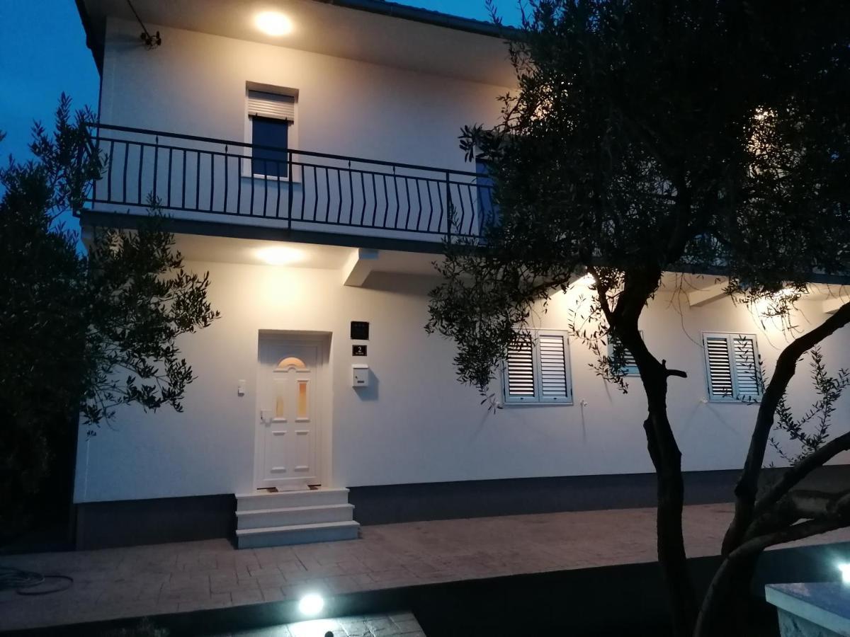 Apartment Katarina Трогир Экстерьер фото
