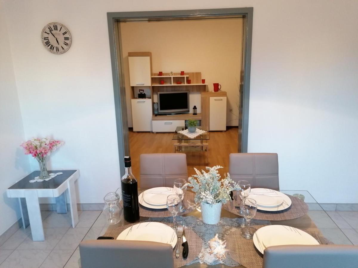 Apartment Katarina Трогир Экстерьер фото
