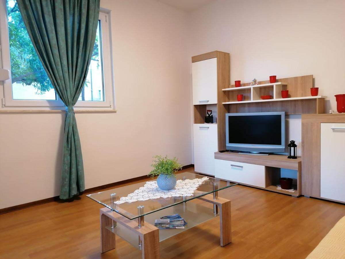 Apartment Katarina Трогир Экстерьер фото